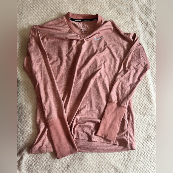 Nike long sleeve running shirt - Picture 1 of 3
